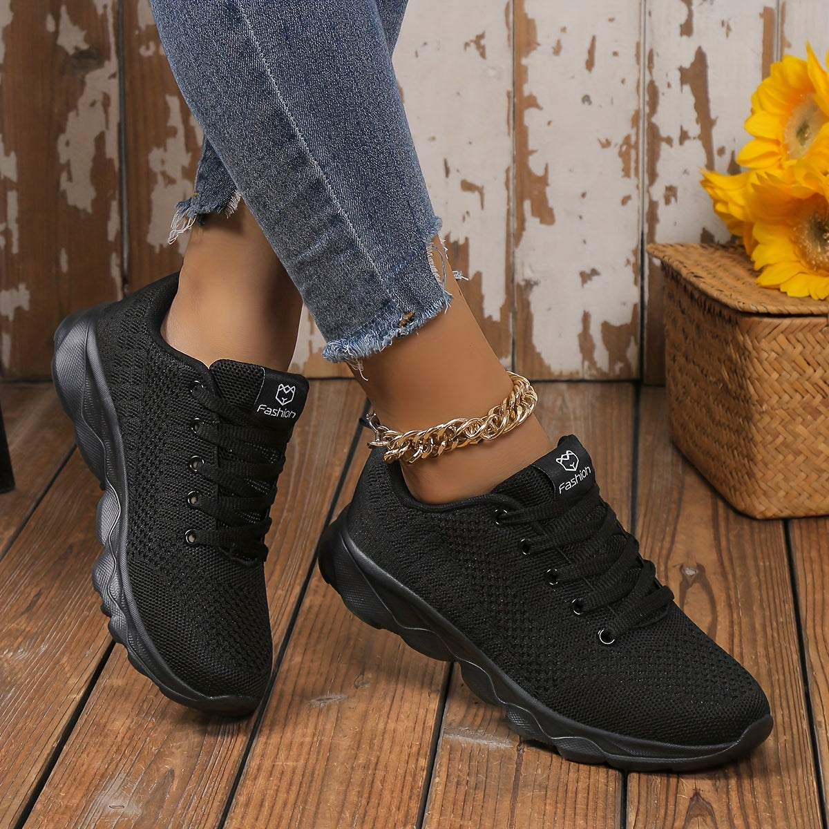 Women's Lace Up Running Shoes Lightweight Comfortable Low Top Sport Shoes
