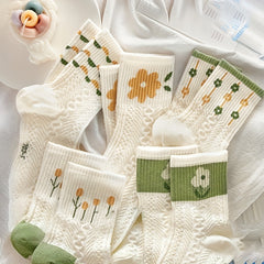 5 Pairs Cartoon Print Socks Comfy & Mid Tube Women's Stockings