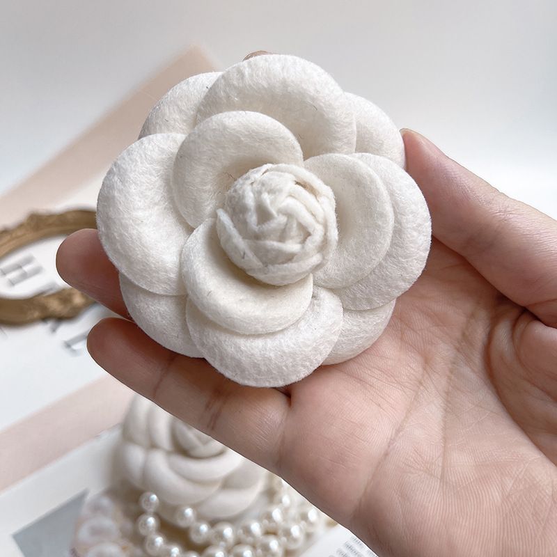 Pure Camellia Brooch Big Flower Brooch Men's Women's Suit Accessories