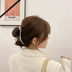 Pearl Hair Claw Plastic Hair Clip Decorative Hair Accessory For Women