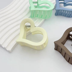 Matte Heart Shape Hair Claw Hair Holder
