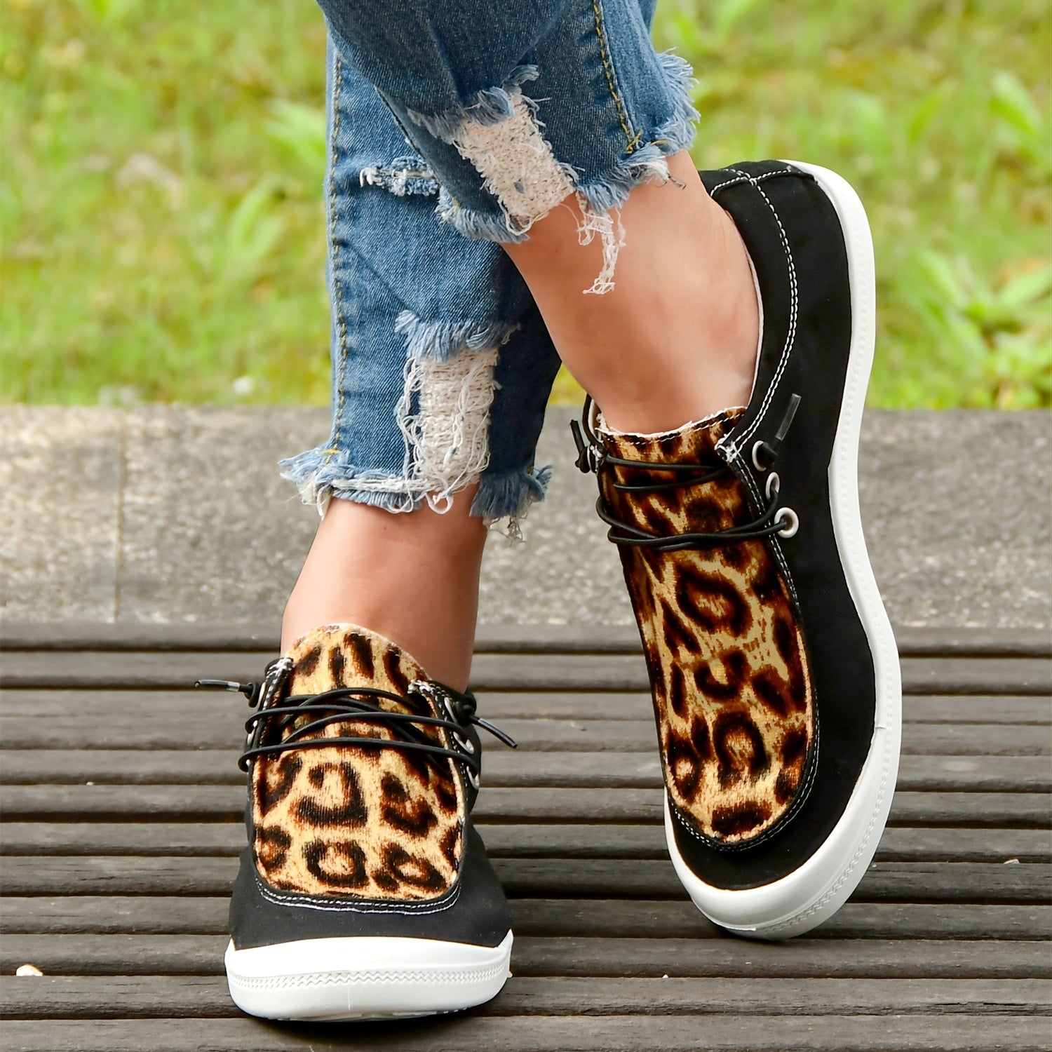 Leopard Print Casual Lace Up Canvas Shoes