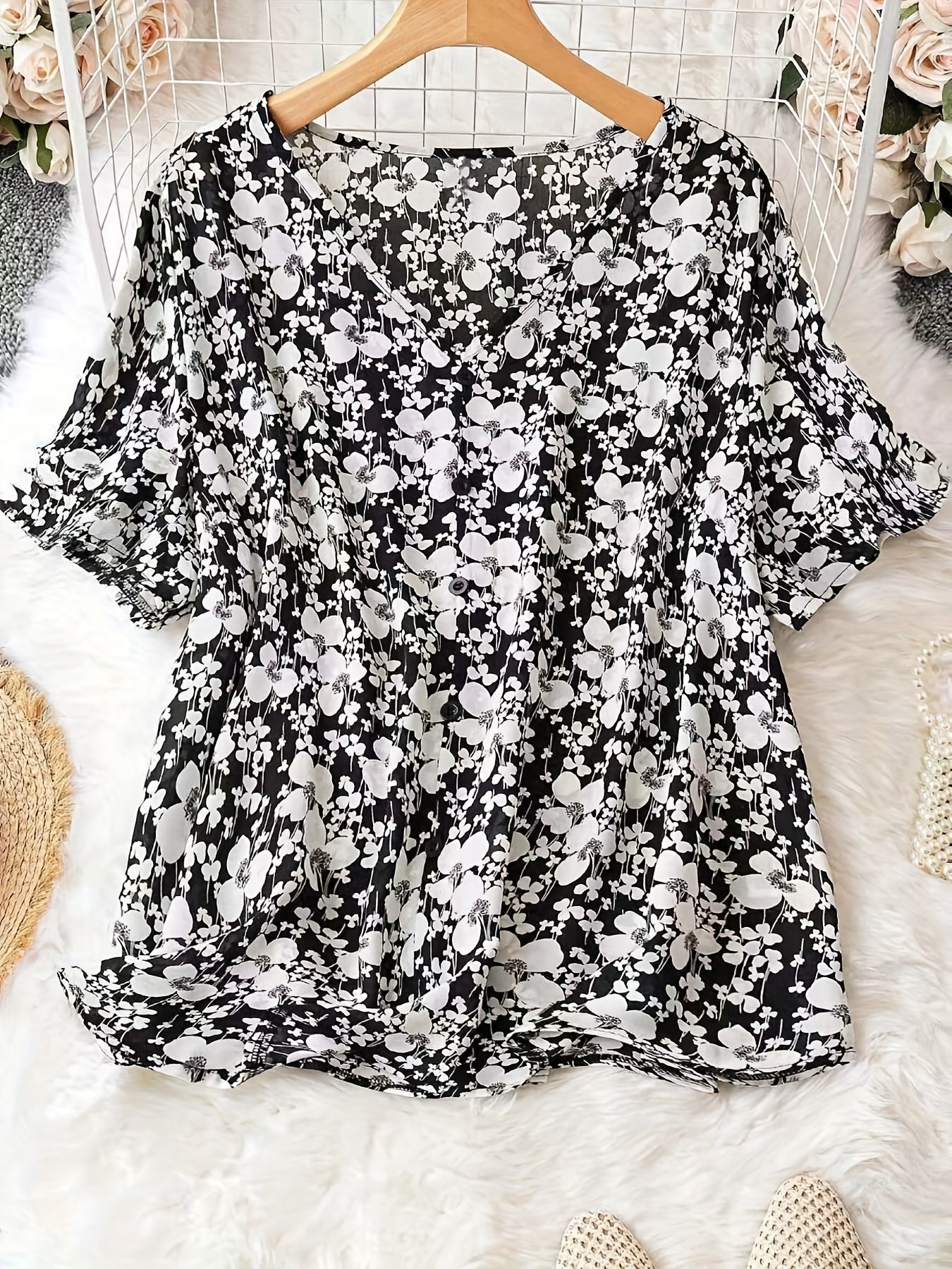  Casual Blouse Women's Plus Allover Floral Print V Neck T