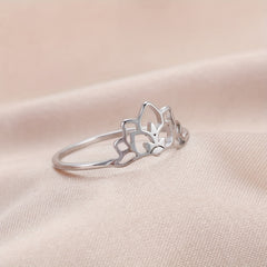 Lucky Nine Petal Lotus Ring Stainless Steel Classic Finger Ring Gift