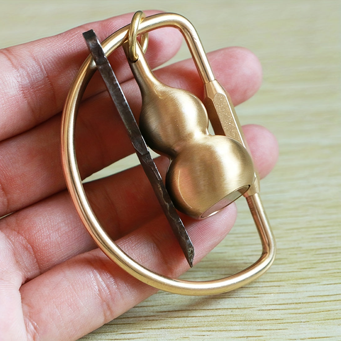 Brass Screw Lock Key Chain for Men and Women