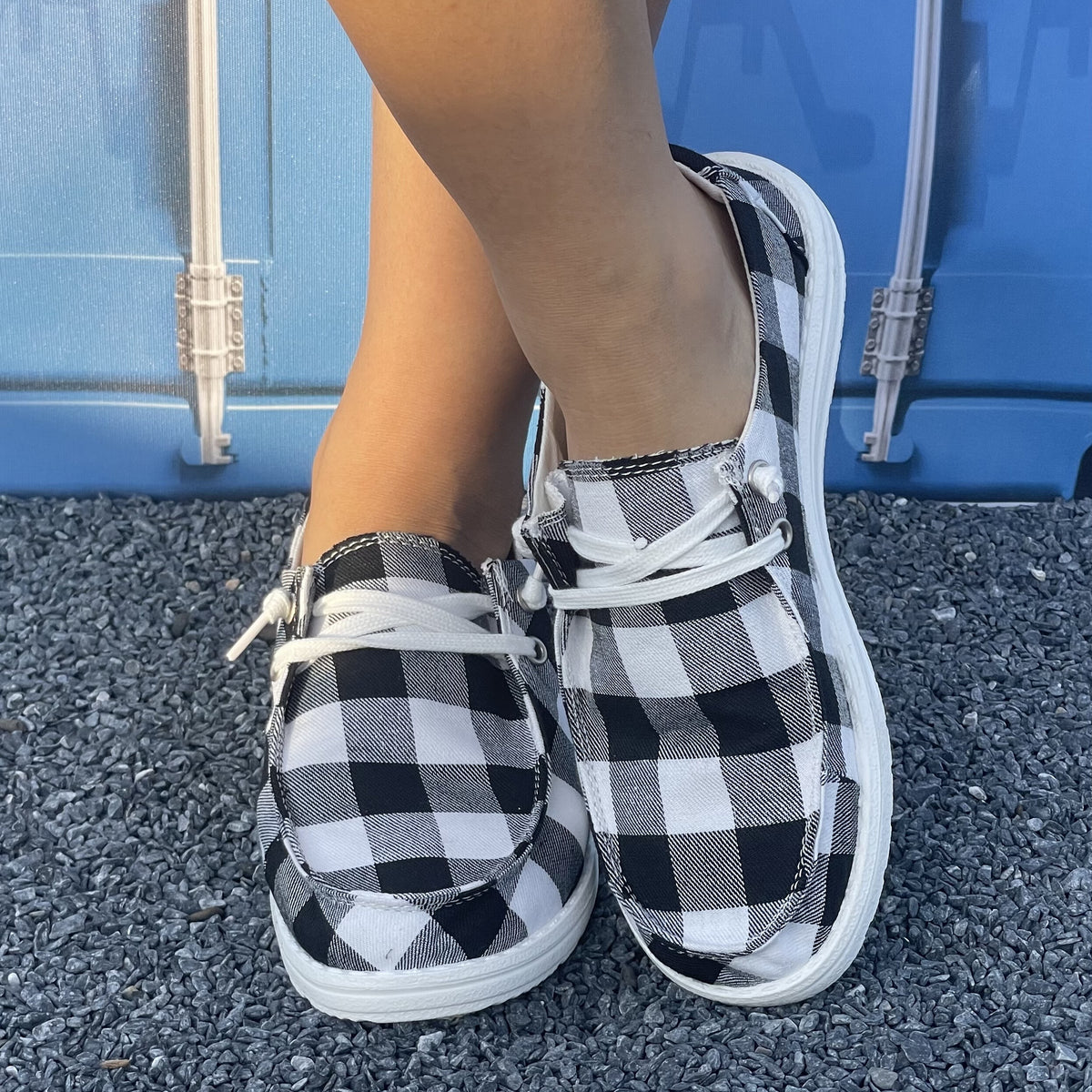 Women's Plaid Pattern Flat Shoes Lightweight Slip On Canvas Shoes