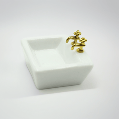 1:12 Mini Dollhouse Bathroom Sink with Faucet Realistic Micro Landscape Props