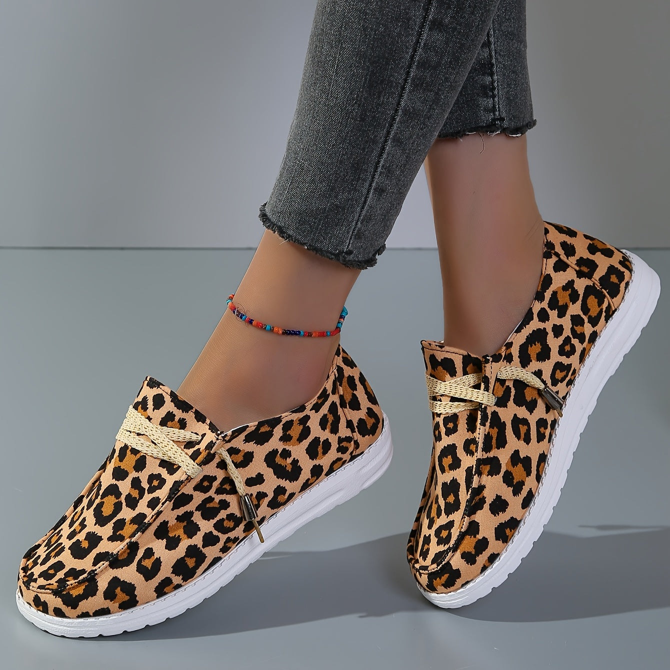 Leopard Print Canvas Shoes Lightweight Lace Up Walking Shoes