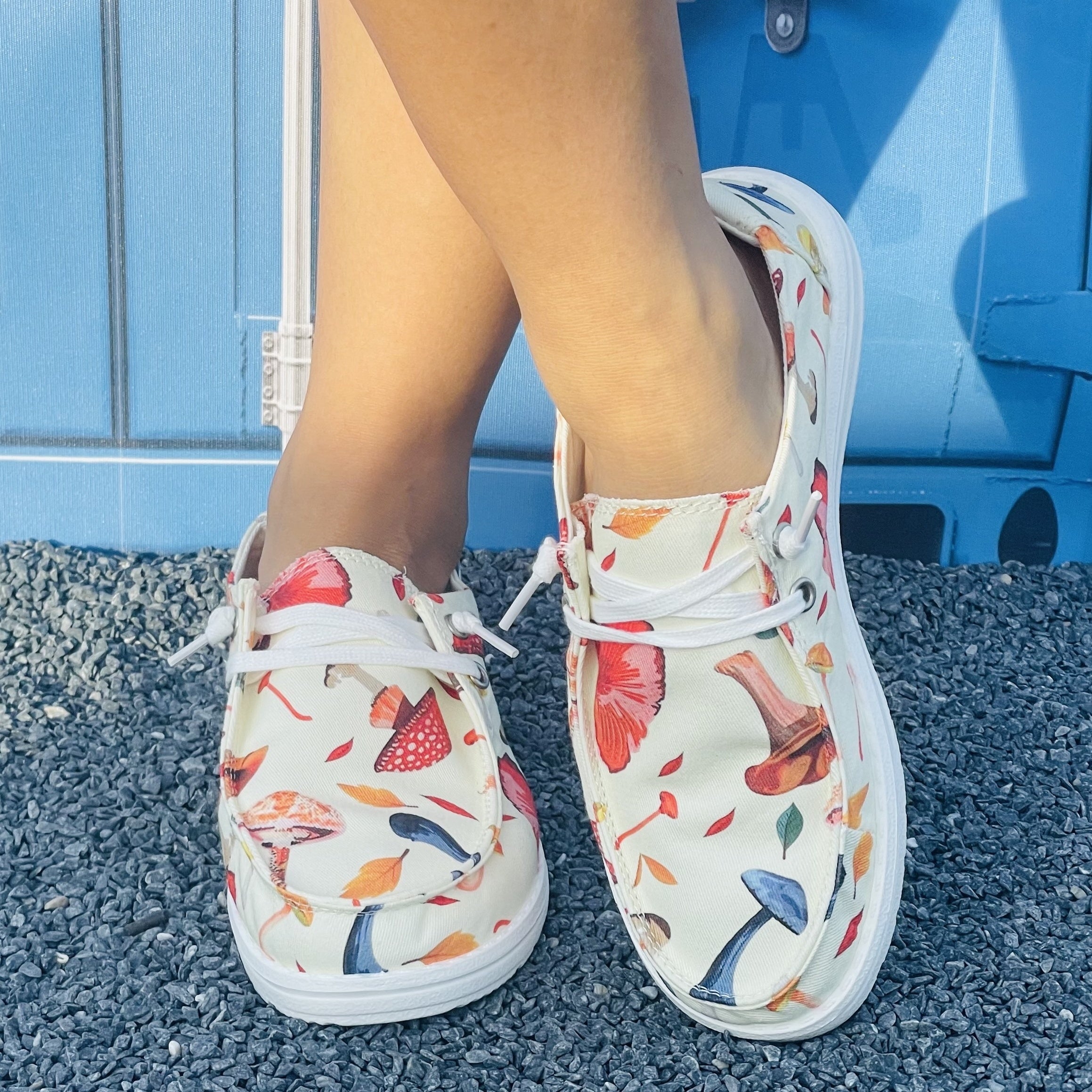 Women's Mushrooms Pattern Flat Shoes Lace Up Round Toe Slip On Canvas Shoes