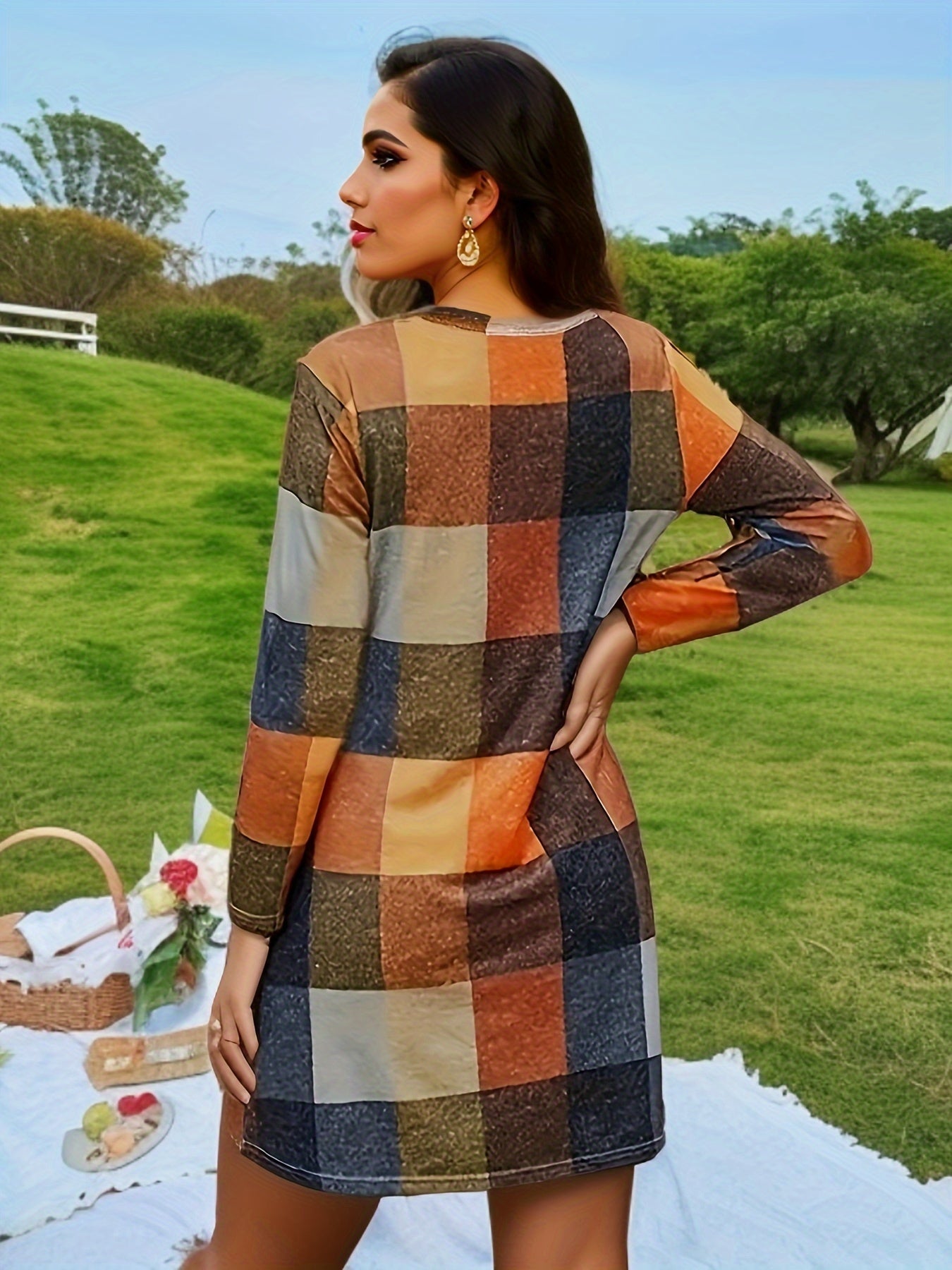  Colorblock Grid Print Long Sleeve Round Neck Dress