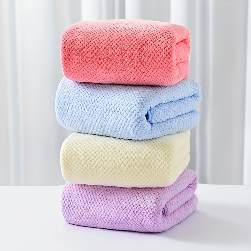 Soft Coral Fleece Bath Towel - Absorbent and Skin-Friendly - 70x140cm