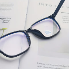 Men's Casual Anti Light Reading Glasses with Pouch & Cloth