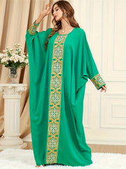  Solid Applique Batwing Sleeve Round Neck Maxi Dress