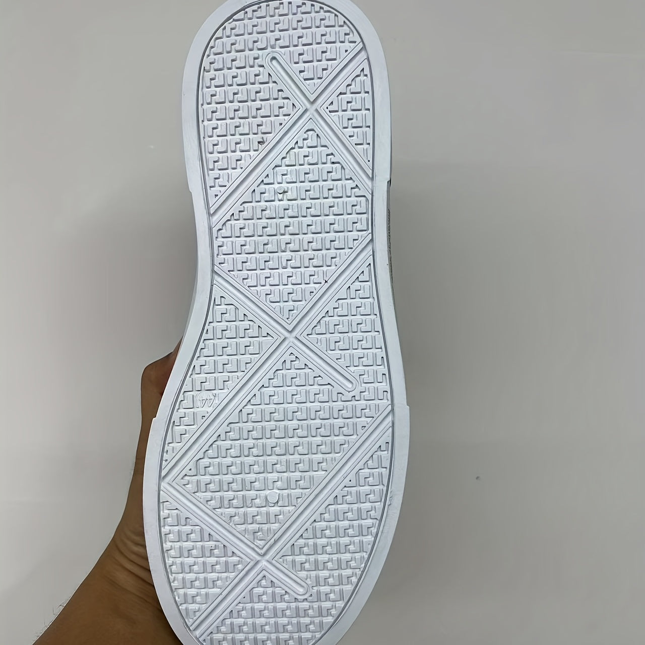 Men's Skate Shoes Breathable Non Slip Sneakers Men's Footwear