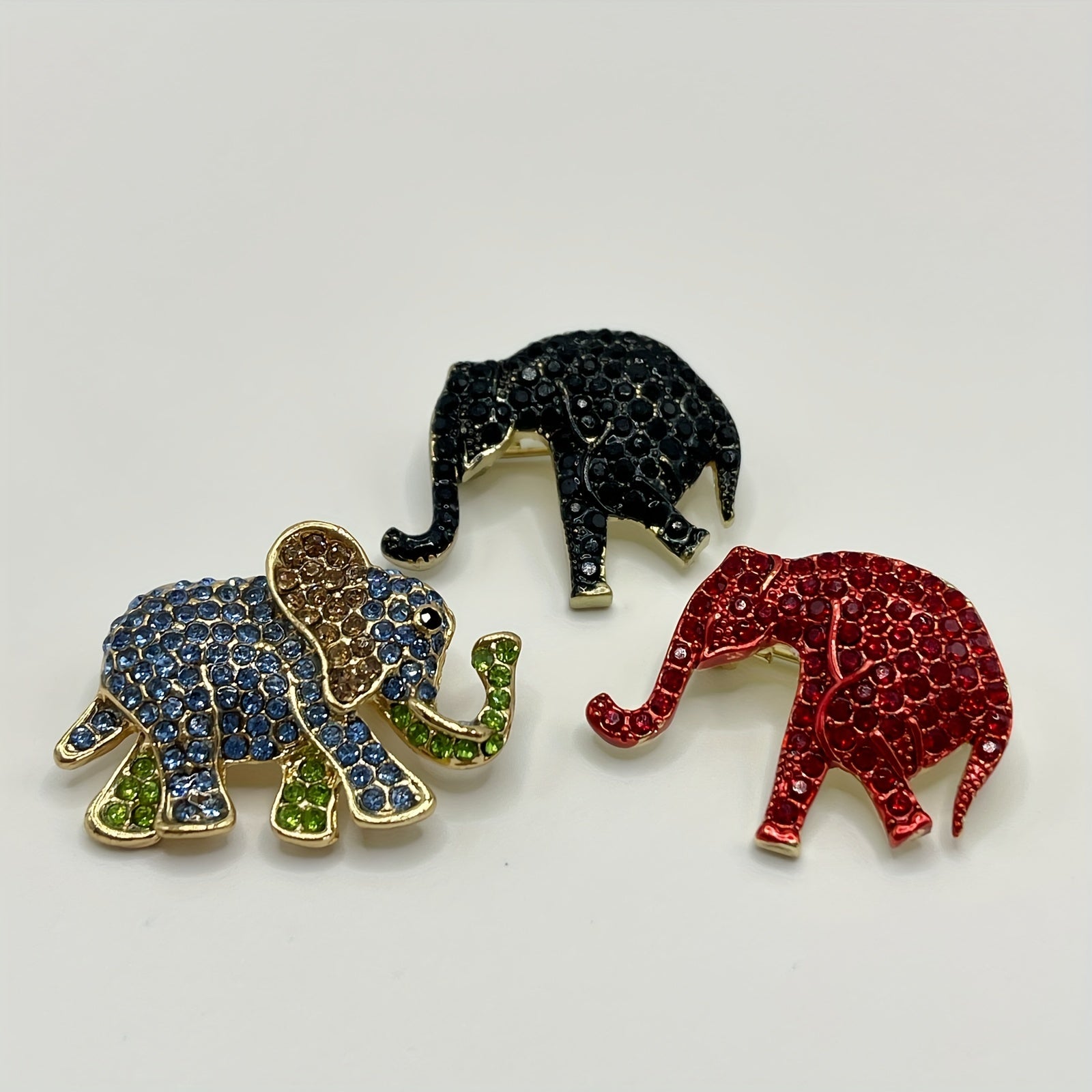 Elephant Rhinestone Brooch Cartoon Animal Badge Shirt Bags Decor