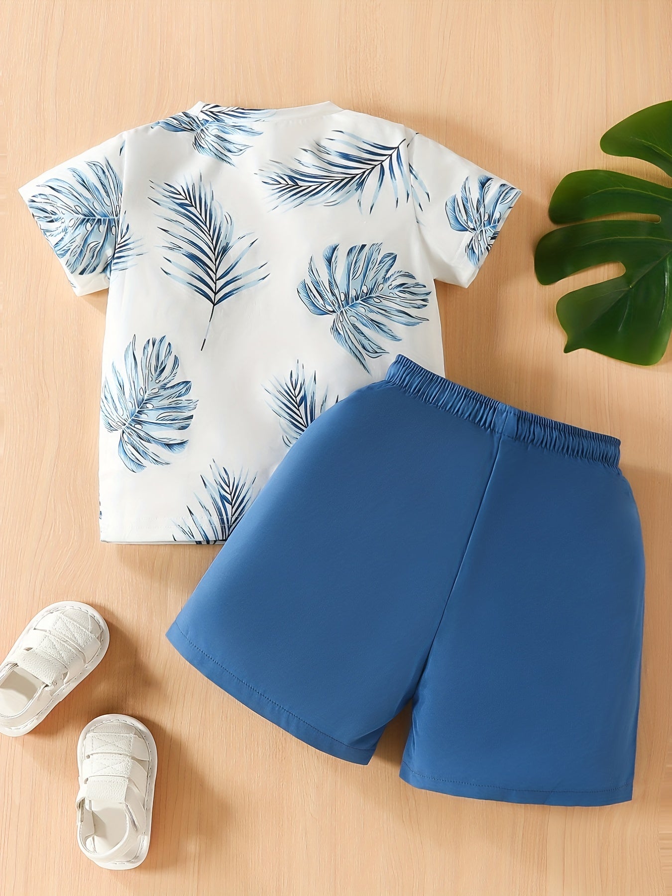 2pcs Boys Leaf Print T shirt & Shorts Summer Clothes Sets