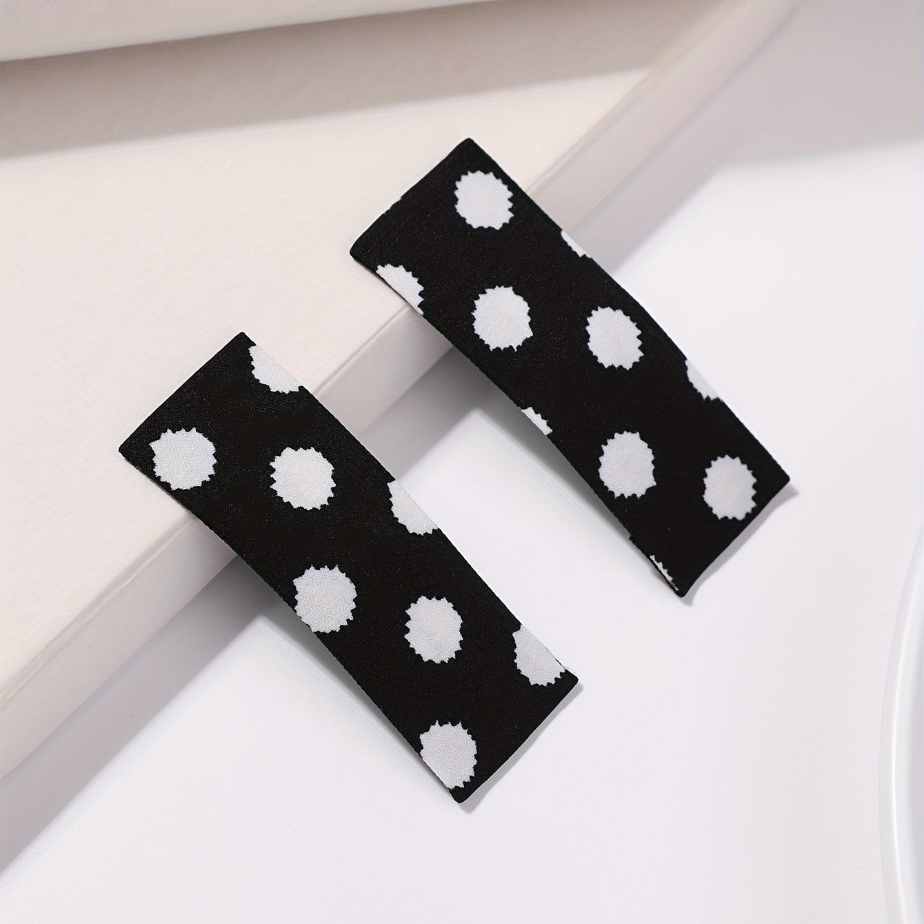 2pcs Polka Dot Snap Clip Hair Clip for Women Girls