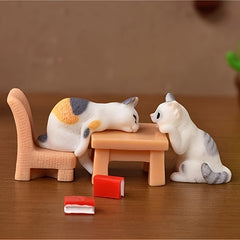 Cartoon Cat Micro Landscape Doll House Display