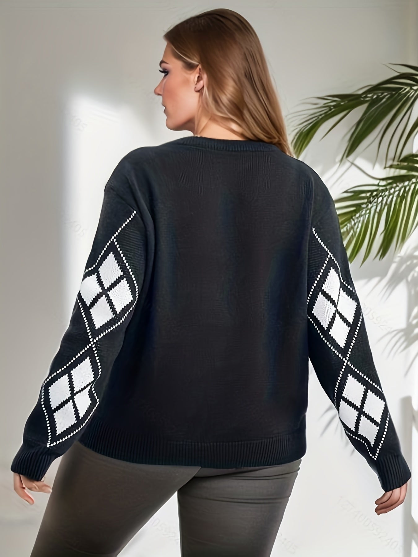  Argyle Print Long Sleeve Sweater