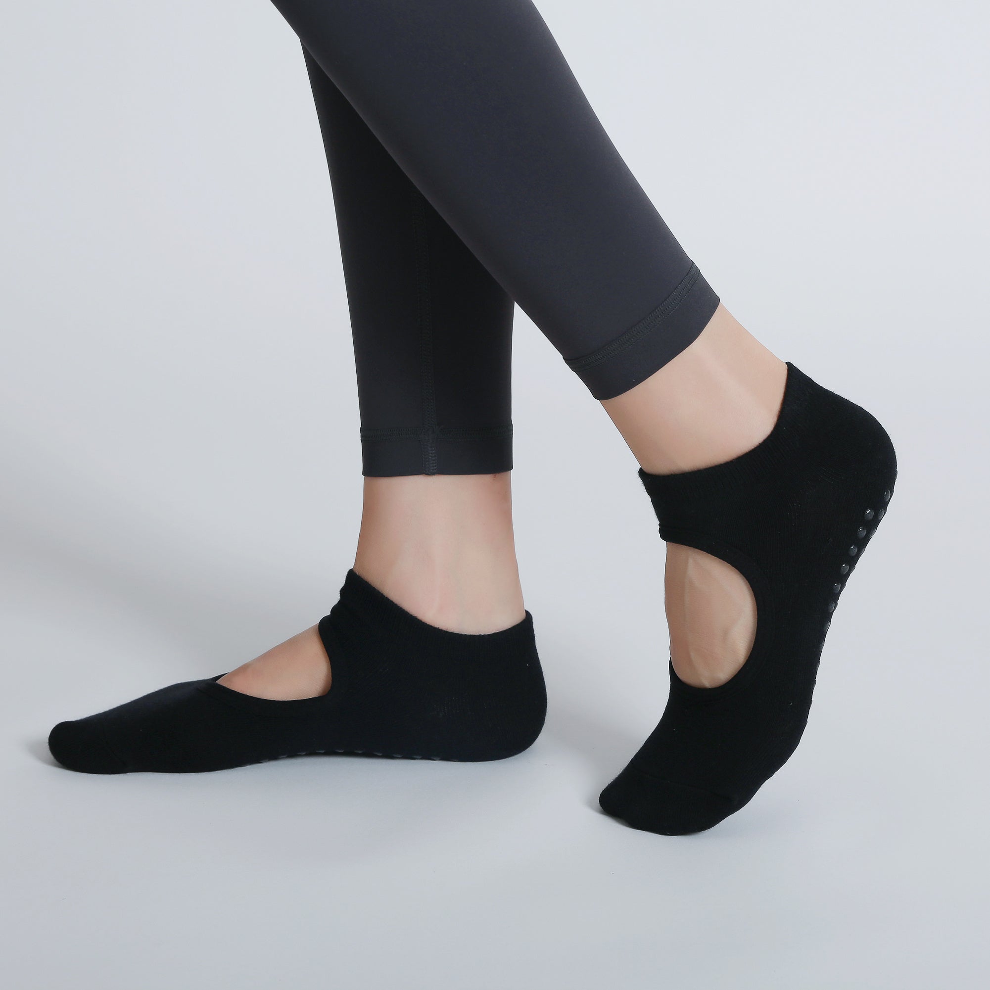 Comfy Non Slip Round Toe Yoga Socks