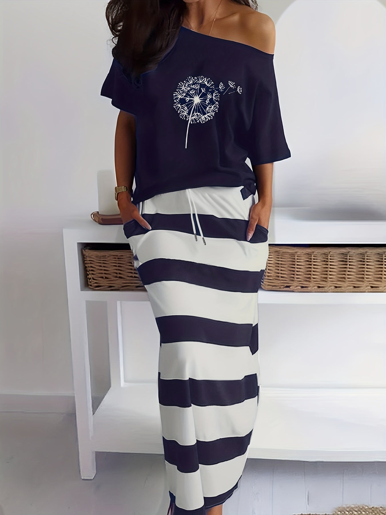 Women's Plus Dandelion Print Top & Stripe Print Maxi Skirt Set
