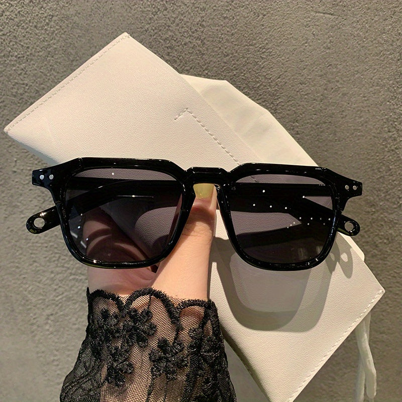 Y2K Clear Square Sunglasses for Women Men UV400 Sun Shades Glasses