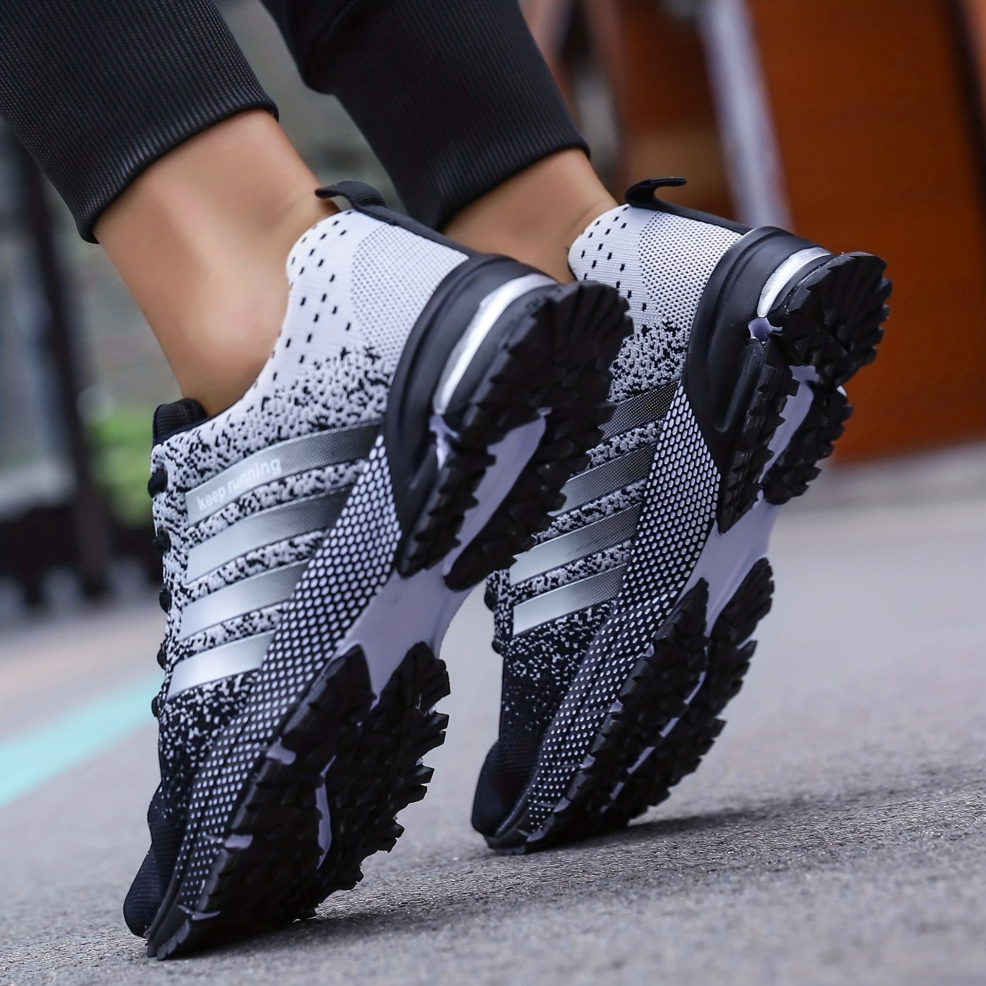 Men's Gradient Lace-up Running Shoes