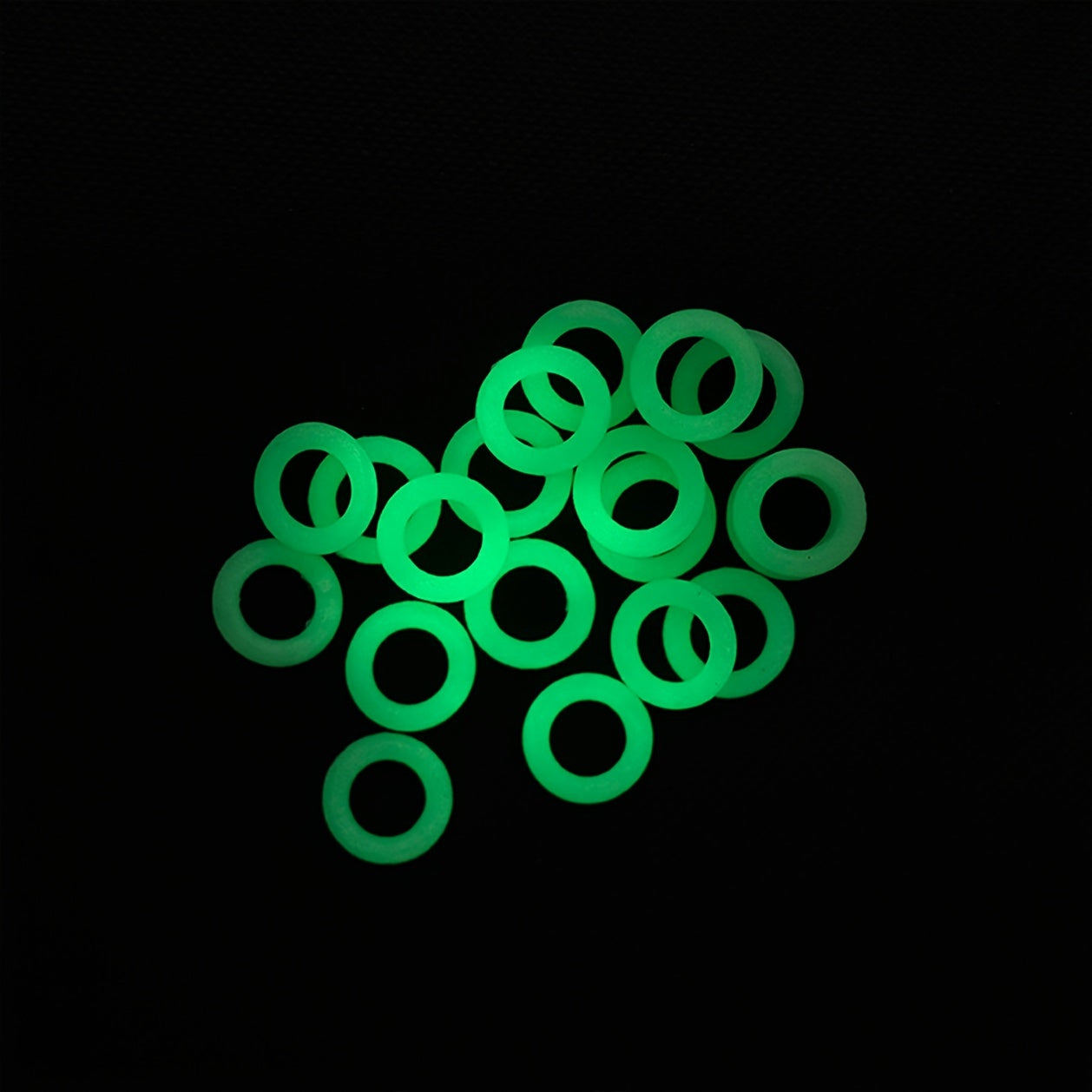 10pcs Night Luminous Green Camping Nail for Easy Setup and Visibility