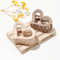 2pcs Solid Love Hair Claw Shark Claw Hair Accessory