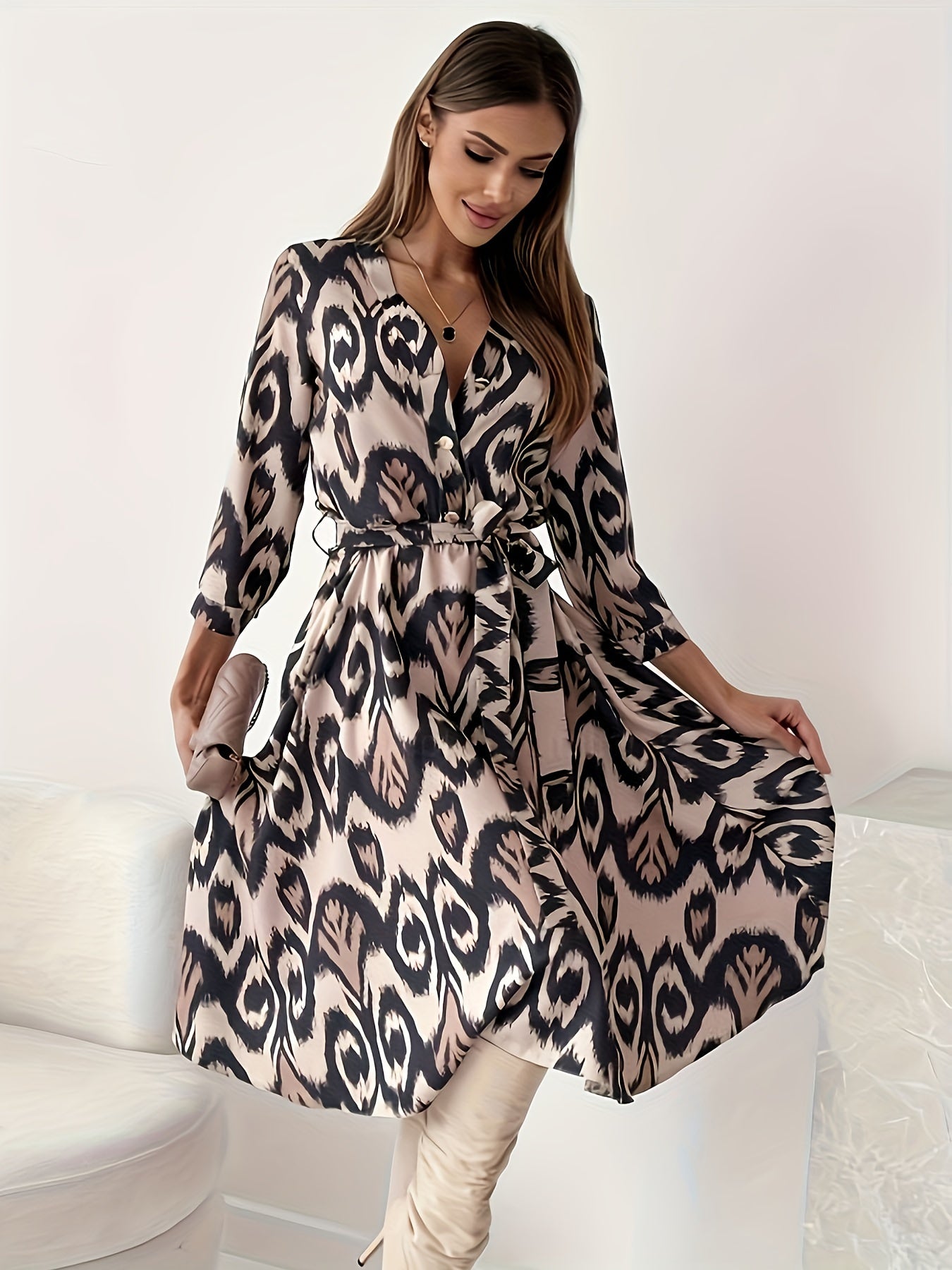  Graphic Print V Neck Dress With Belt