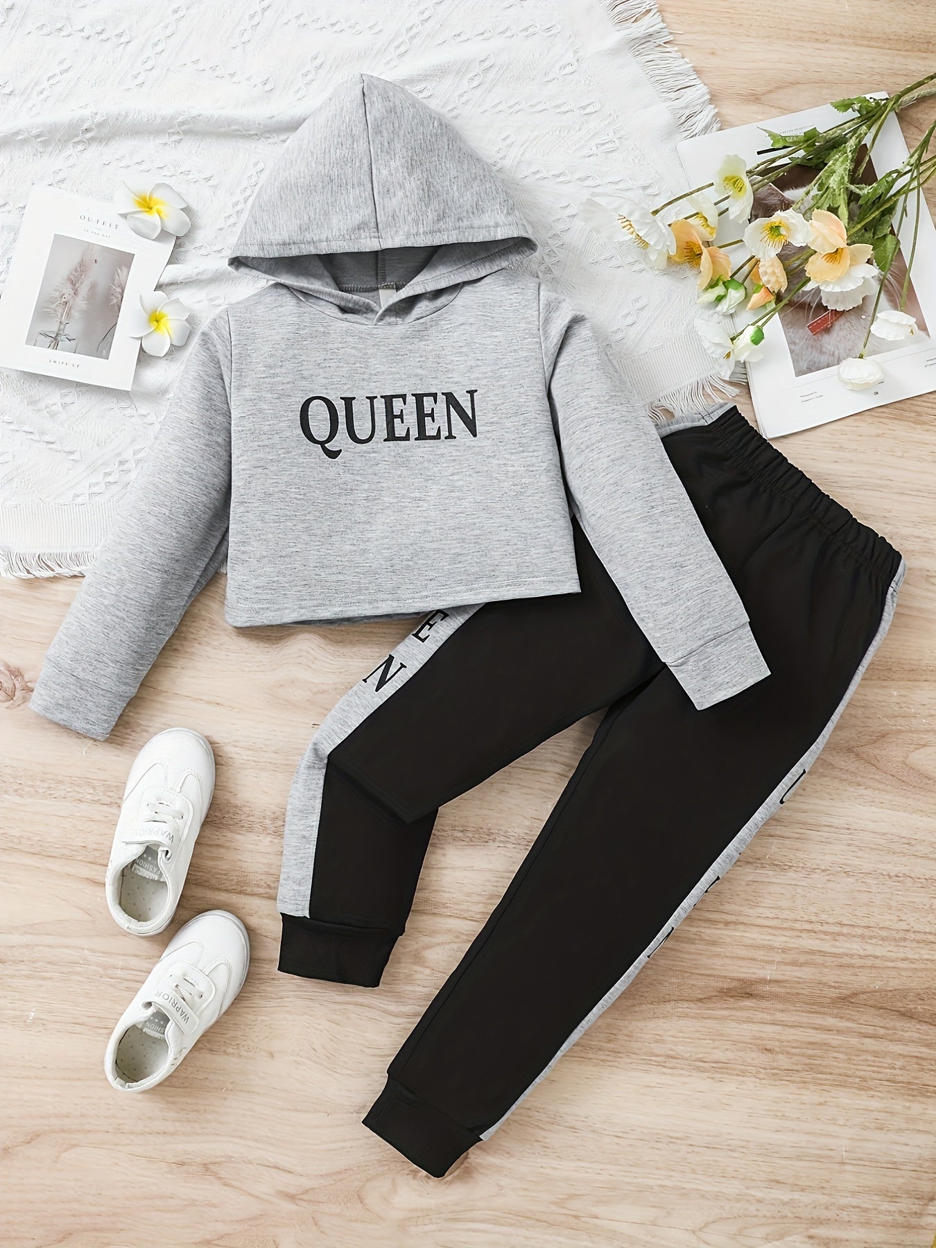Toddler Girls Queen Hoodie & Pants Set