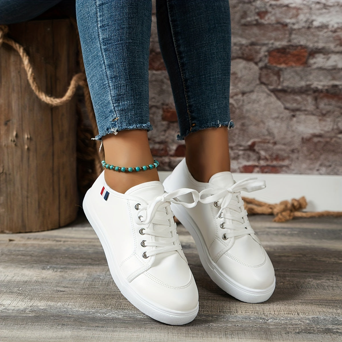 Women's Solid Sneakers Lace Up Outdoor Shoes Lightweight Faux Leather