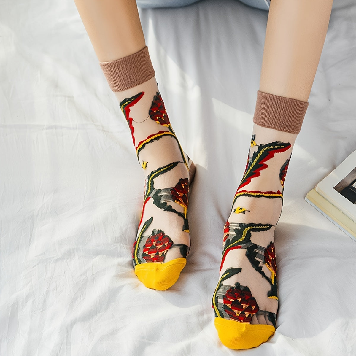 Crystal Glass Floral Mesh Socks - Women's Mid Tube Stocking