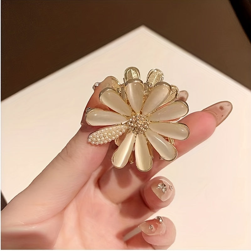 Opal Small Daisy Hair Clip Summer Back Head Clip Shark Claw Headdress
