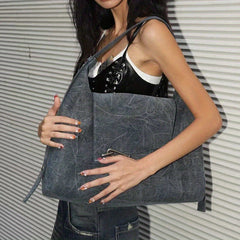 Fashionable Leather Tote Bag with Buckle Closure