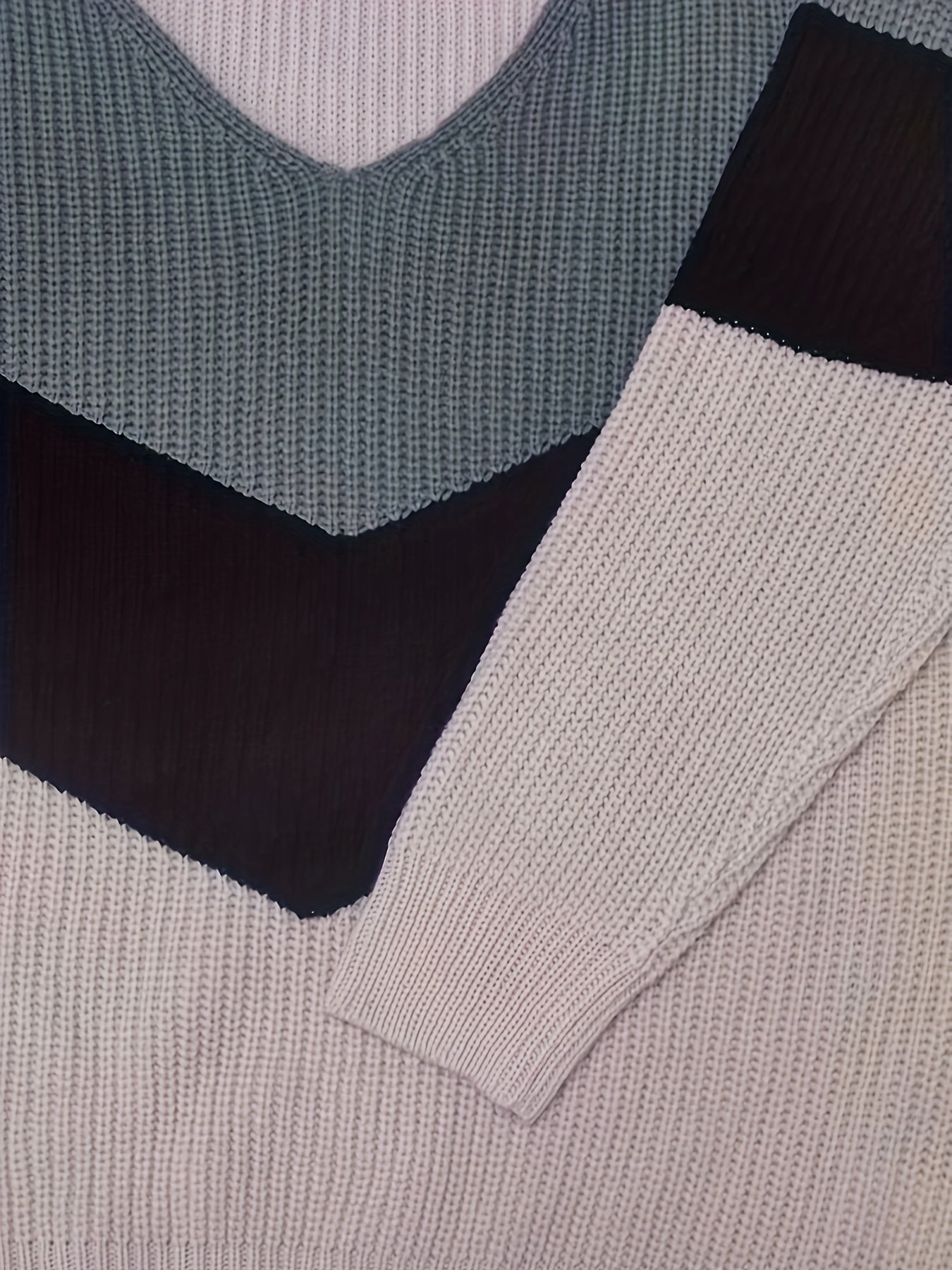  Colorblock V Neck Sweater