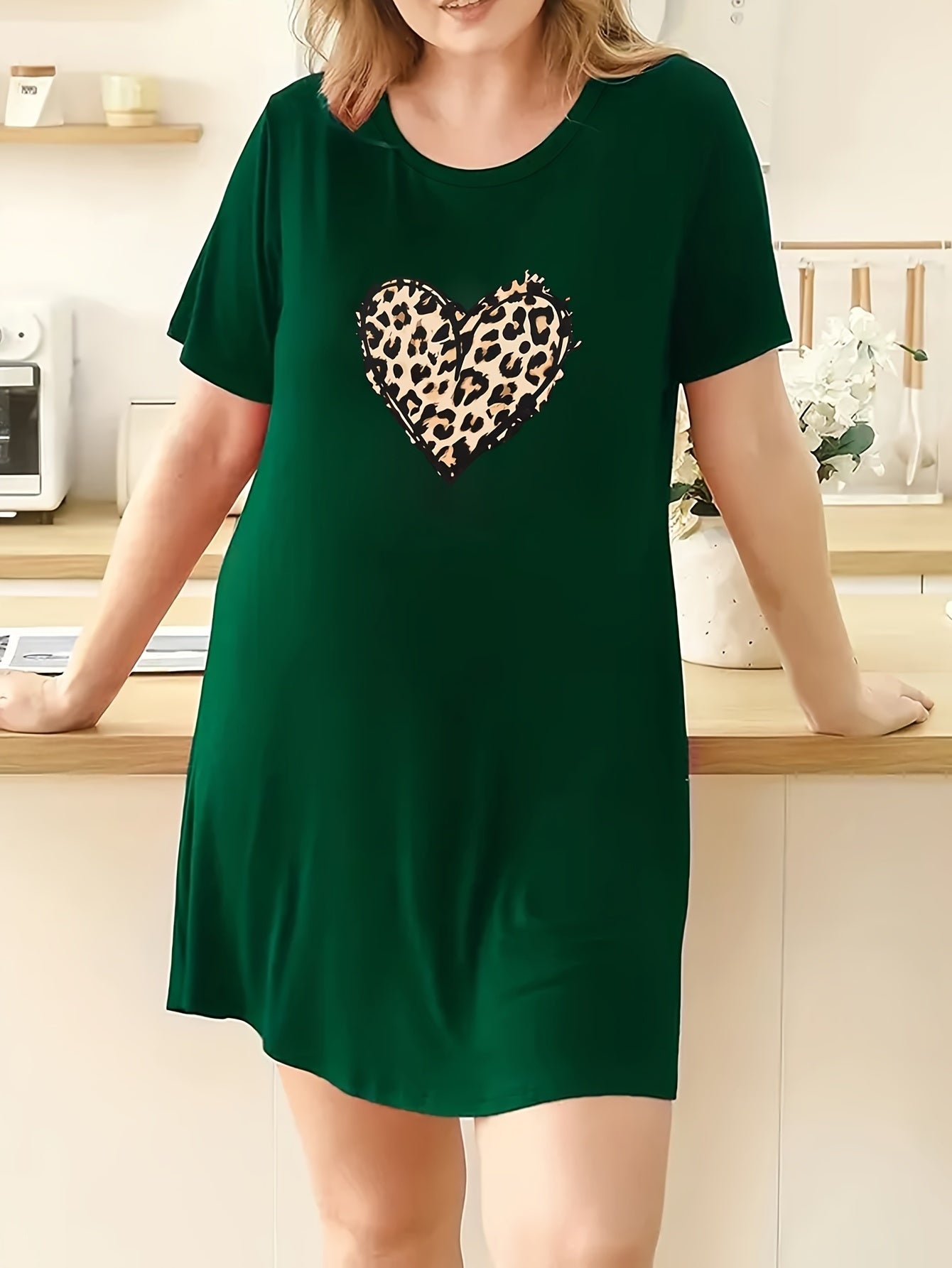  Leopard Heart Print Short Sleeve Round Neck Sleep Dress