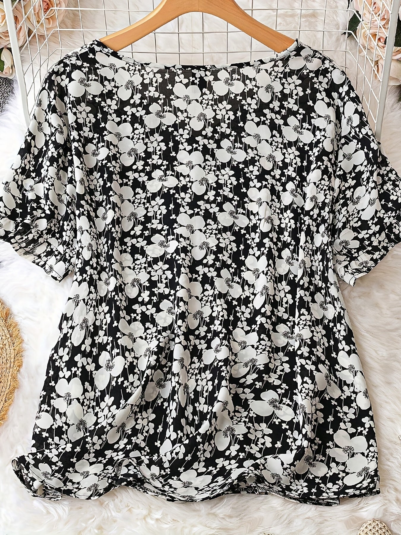  Casual Blouse Women's Plus Allover Floral Print V Neck T