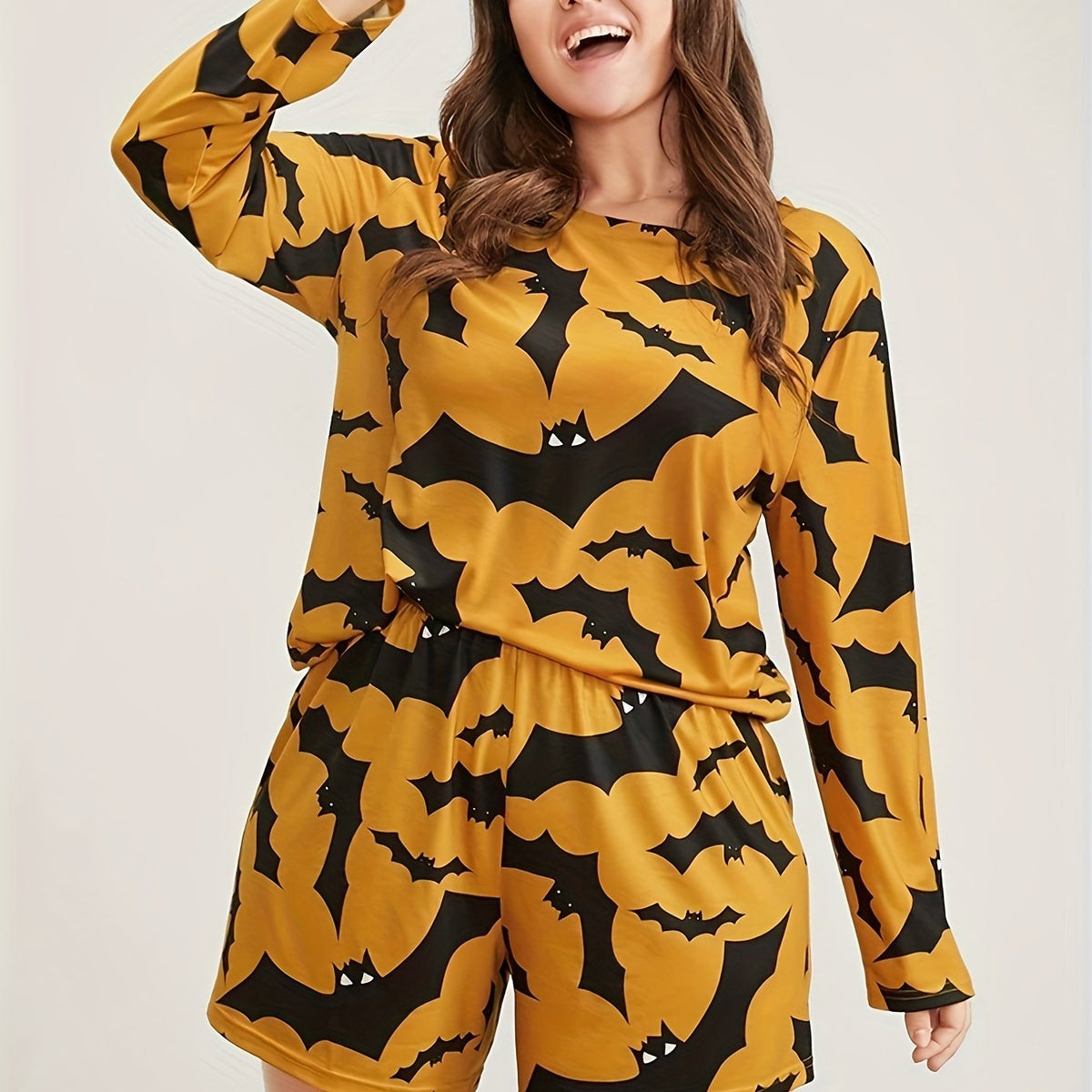  Gothic Loungewear Set Bat Print Crew Neck Tee & Shorts Pajamas