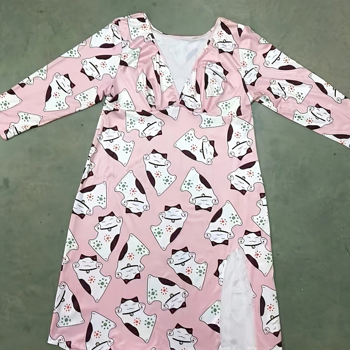  Cartoon Cat Print Long Sleeve Nightdress
