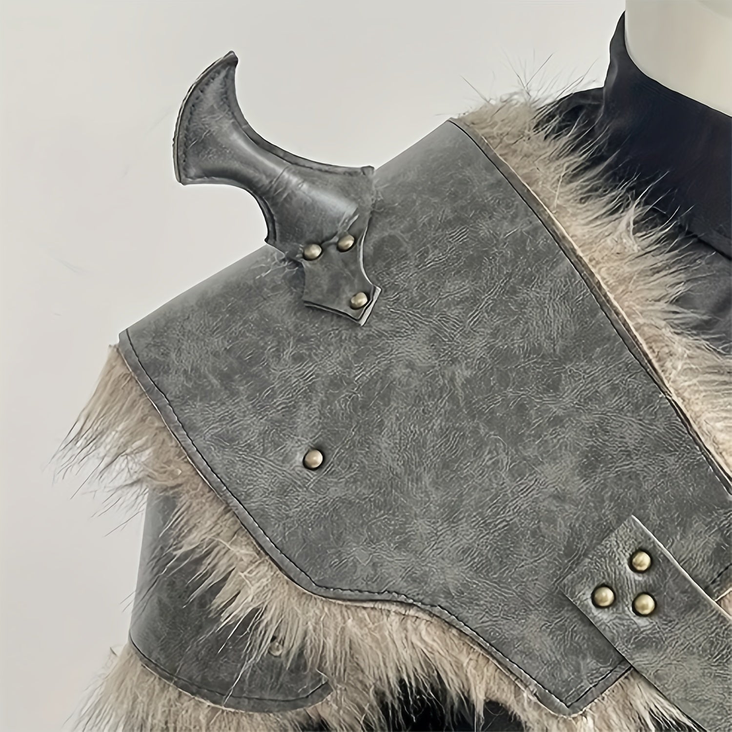 Viking Renaissance Costume Shoulder Armor Halloween Cosplay Props