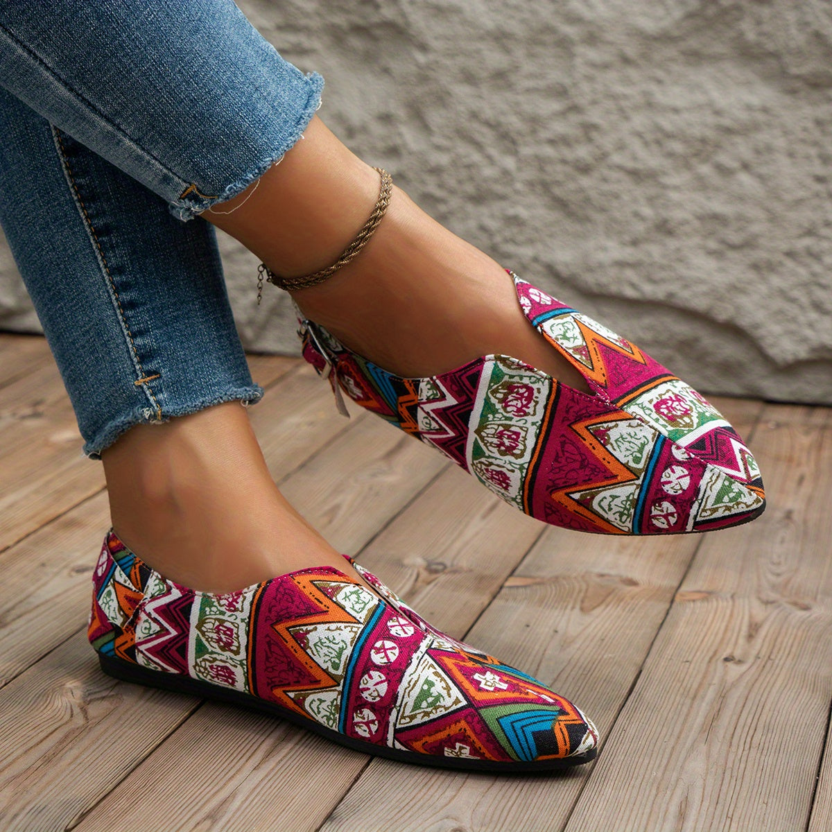 Women's Geometric Pattern Flat Canvas Slip On Walking Shoes