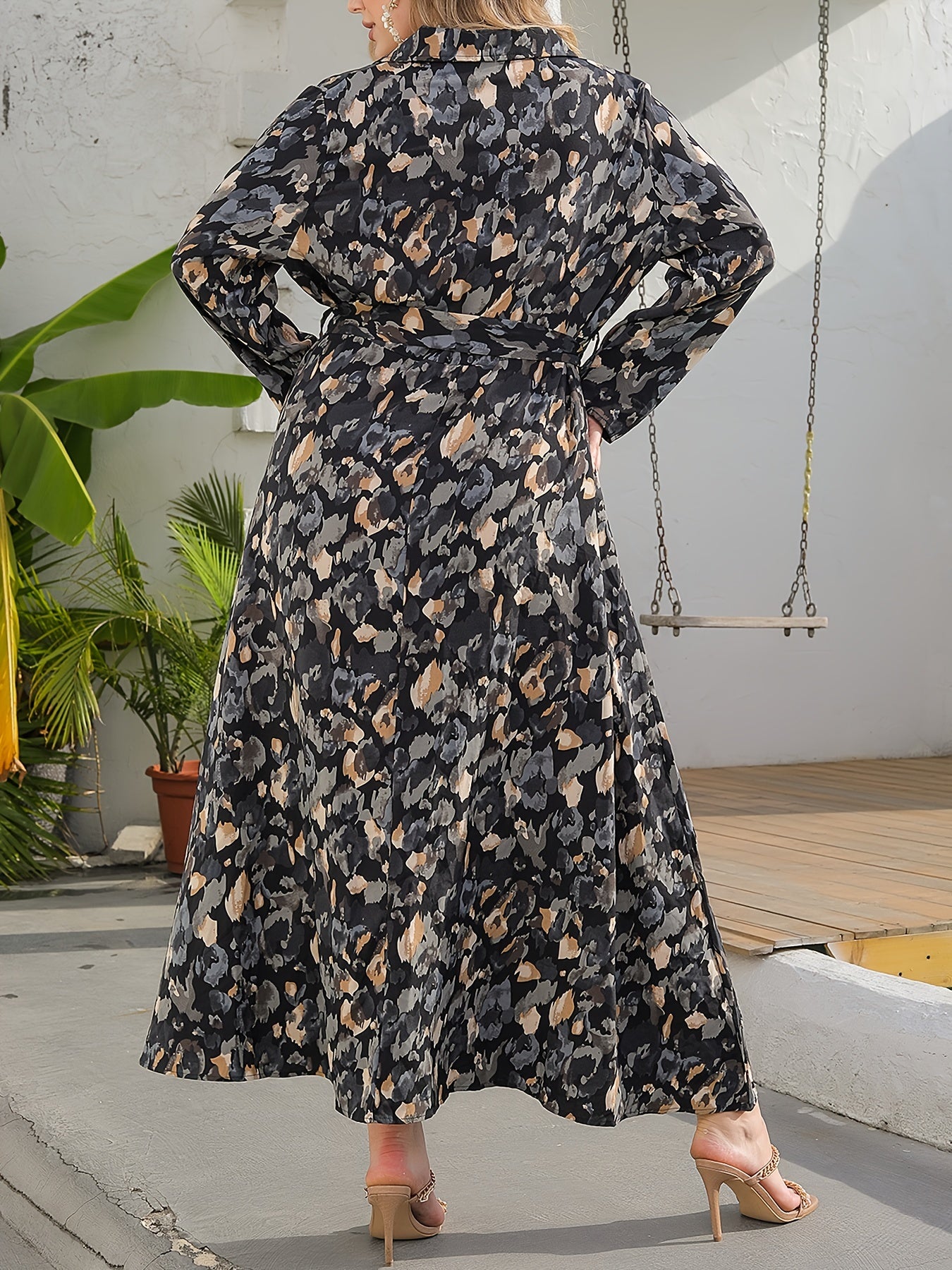  Allover Print Long Sleeve Maxi Dress