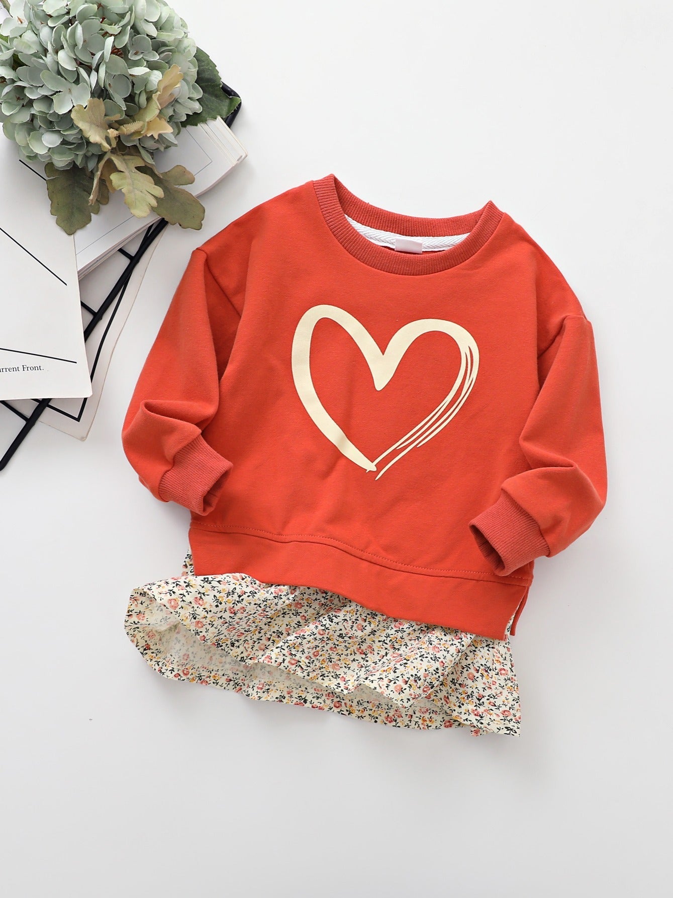 Girls Love Print Crew Neck Sweatshirt
