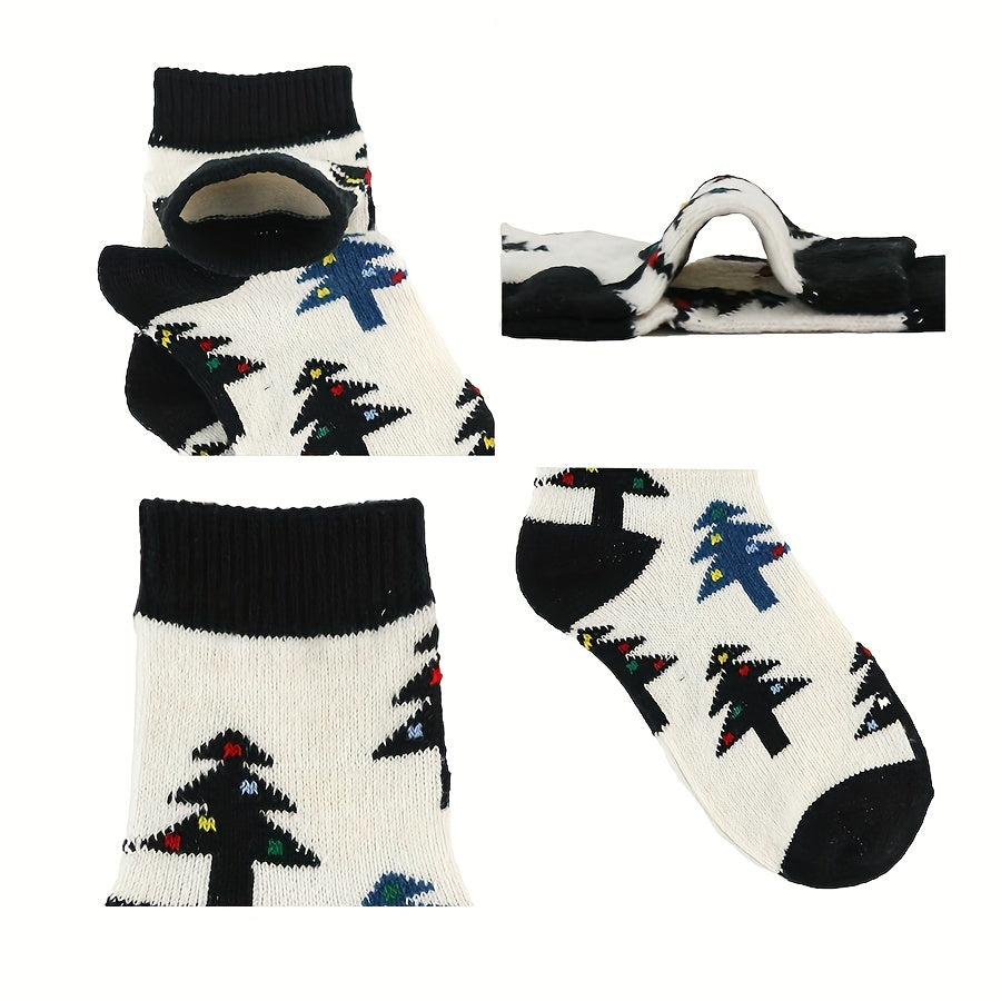 4 Pairs Cartoon Christmas Print Comfy Crew Socks Women's Stockings