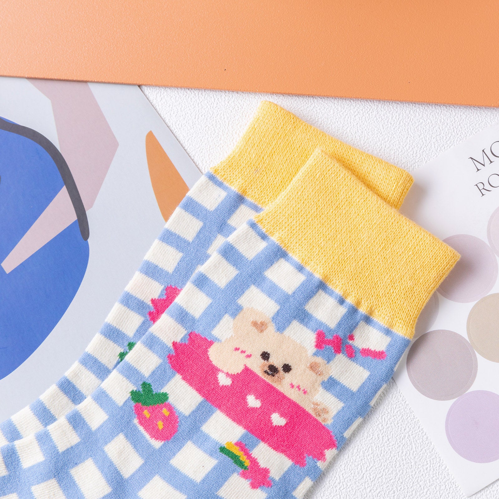 4 Pairs Women's Chocolate Bear Mid Tube Socks