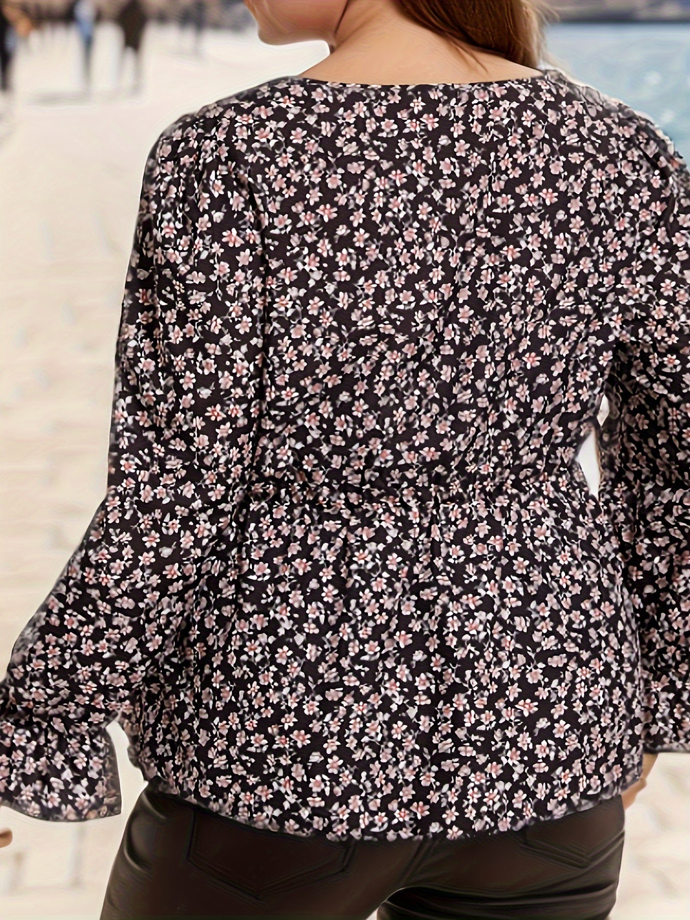 Plus Size Ditsy Floral Print Peplum Blouse