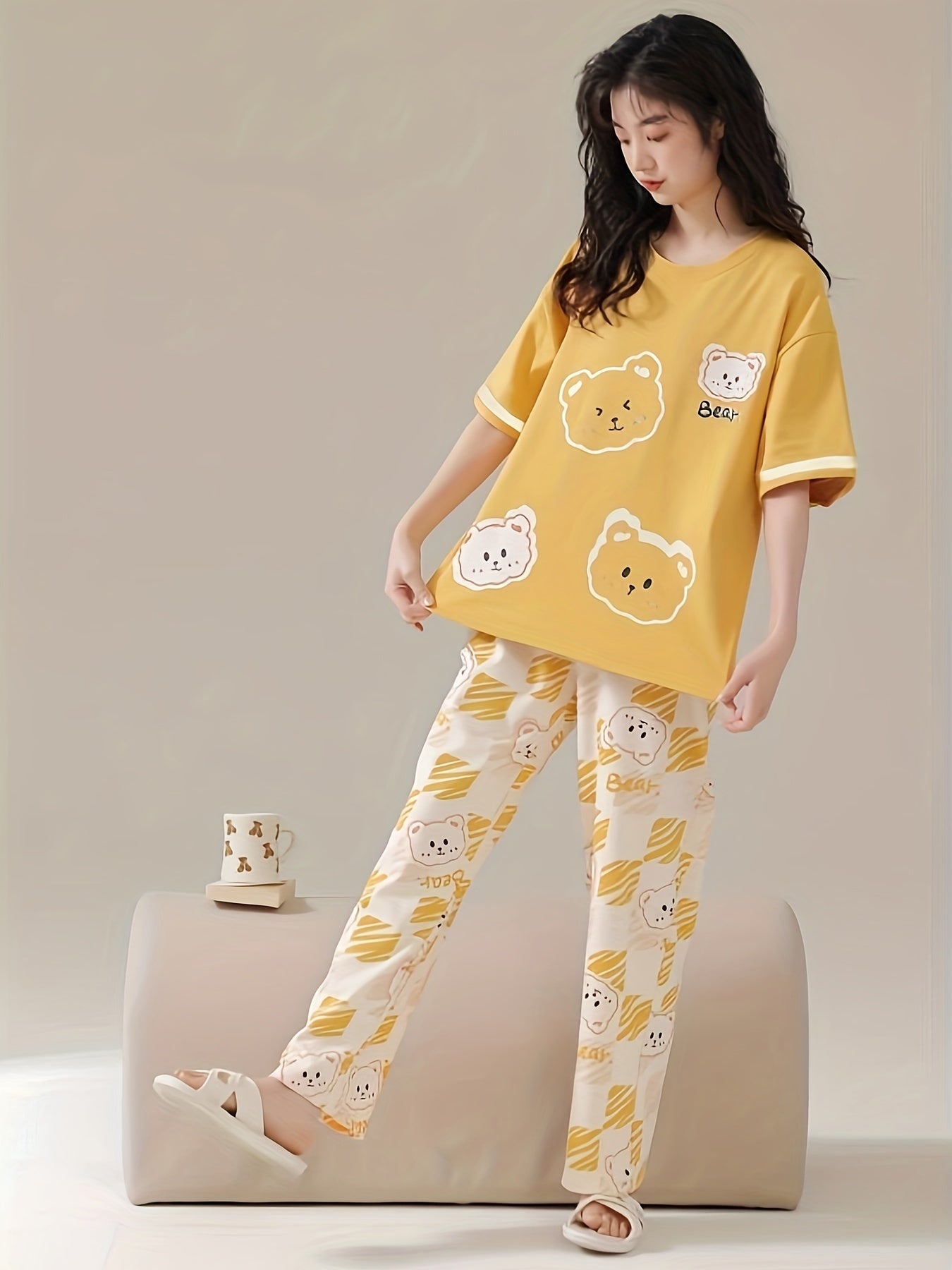 Bear Print Pajama Set Short Sleeve Top & Lounge Pants Women's Sleepwear