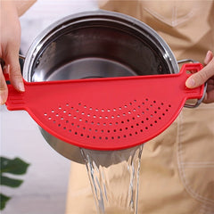 Handheld Plastic Pot Strainer with Handle for Fruits Vegetables Noodles