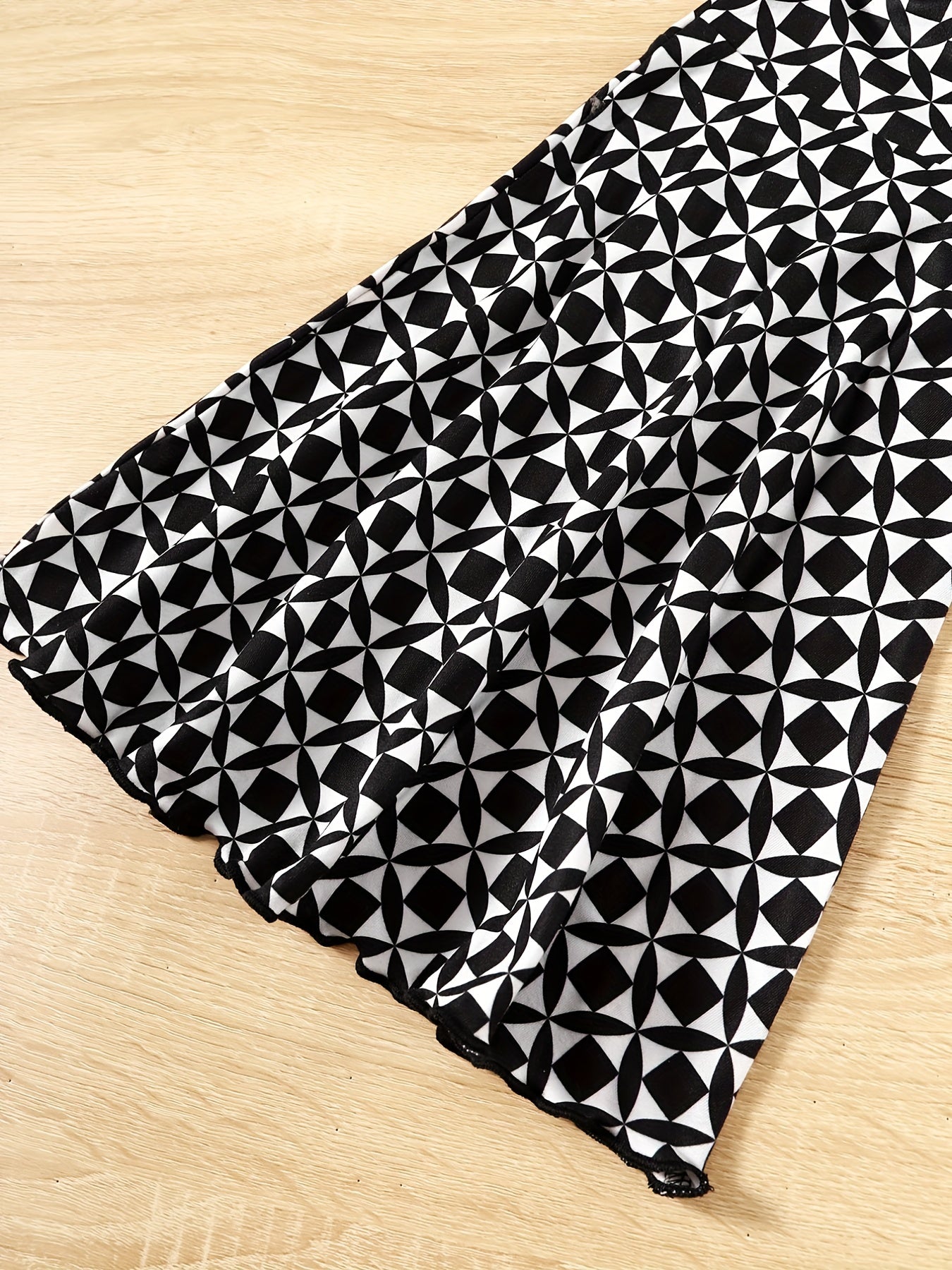 Girls 2 Pack Long Sleeve Top & Geometric Flare Pants